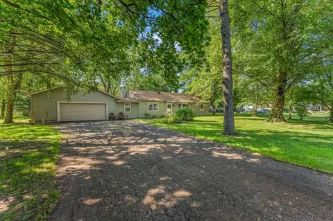 1031 W Beam St, Porter, IN 46304 photo 2