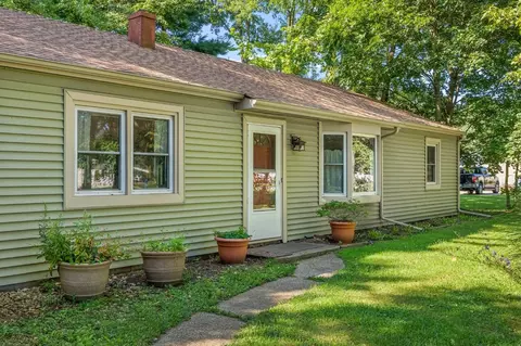1031 W Beam St, Porter, IN 46304 photo 3