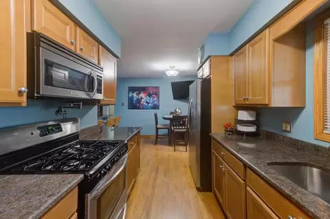 8016 Monaldi Dr, Munster, IN 46321 photo 11
