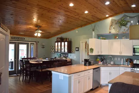 408 S Jefferson St, Hebron, IN 46341 photo 10