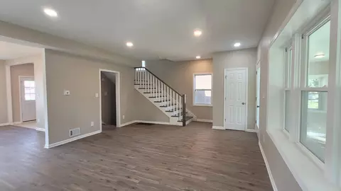 758 Hayes St, Gary, IN 46404 photo 10