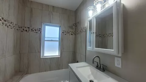 758 Hayes St, Gary, IN 46404 photo 33