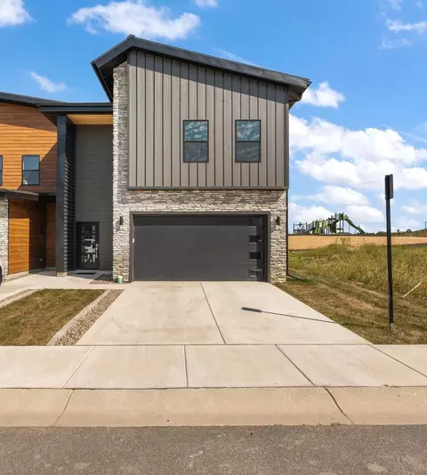 262 Nomo Pl, Crown Point, IN 46307 photo 1