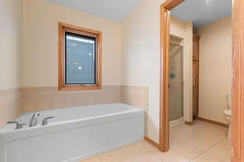 10208 New Devon St, Munster, IN 46321 photo 19
