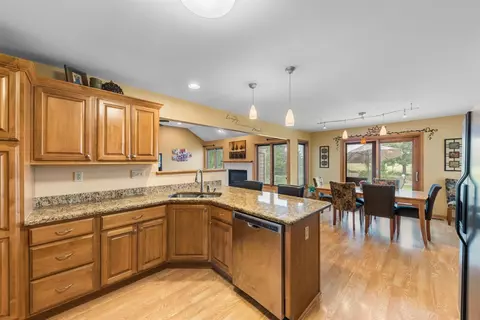 10208 New Devon St, Munster, IN 46321 photo 13