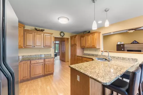 10208 New Devon St, Munster, IN 46321 photo 10