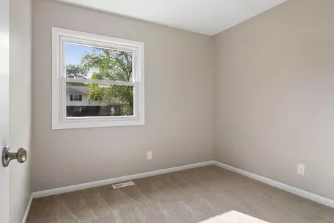 1345 N Dwiggins St, Griffith, IN 46319 photo 14