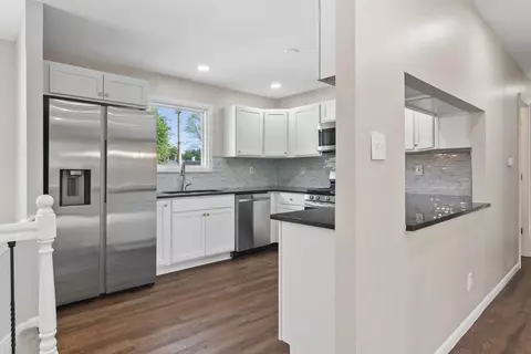 1345 N Dwiggins St, Griffith, IN 46319 photo 9