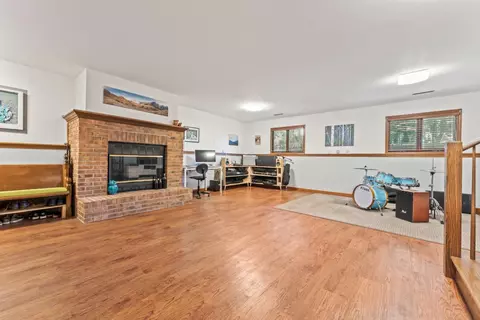 631 N Rueth Dr, Griffith, IN 46319 photo 18