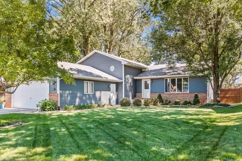631 N Rueth Dr, Griffith, IN 46319 photo 1