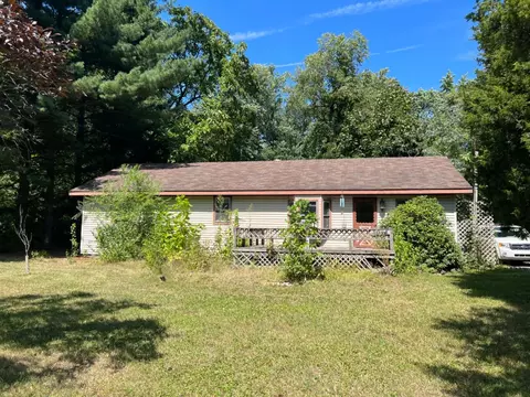 3064 E 1200, Thayer, IN 46381 photo 1