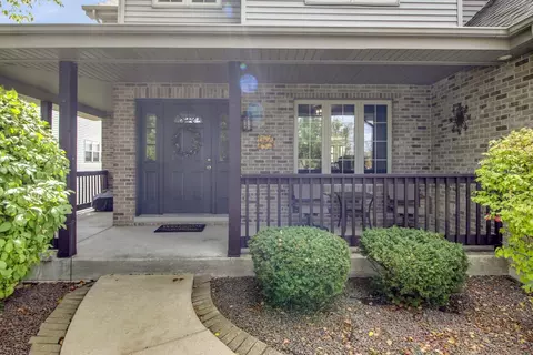 8975 Birch Ln, Saint John, IN 46373 photo 3