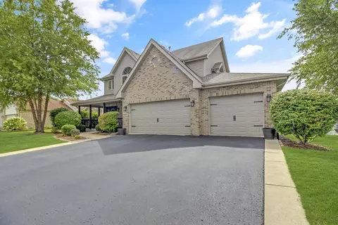 8975 Birch Ln, Saint John, IN 46373 photo 2