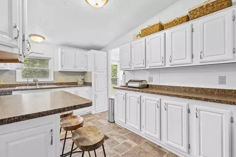 10345 N 570, De Motte, IN 46310 photo 9