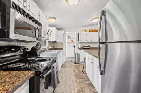 10345 N 570, De Motte, IN 46310 photo 11