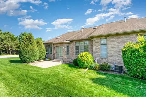 1641 Cricket Ct, Munster, IN 46321 photo 24