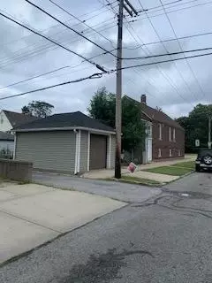 2648 Schrage Ave, Whiting, IN 46394 photo 4