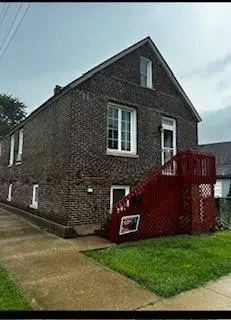 2648 Schrage Ave, Whiting, IN 46394 photo 2