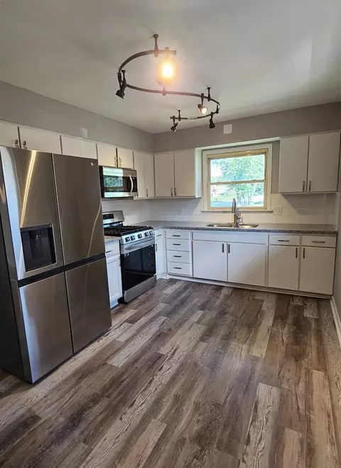 4822 Delaware St, Gary, IN 46409 photo 7