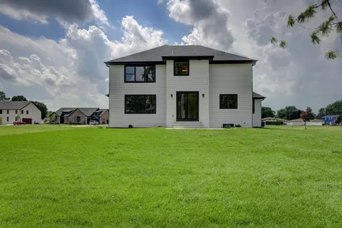 8147 Castle Dr, Munster, IN 46321 photo 35