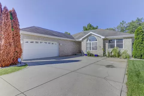 9962 Forest St, Dyer, IN 46311 photo 2