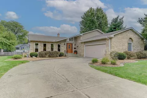 9515 Walnut Dr, Munster, IN 46321 photo 1