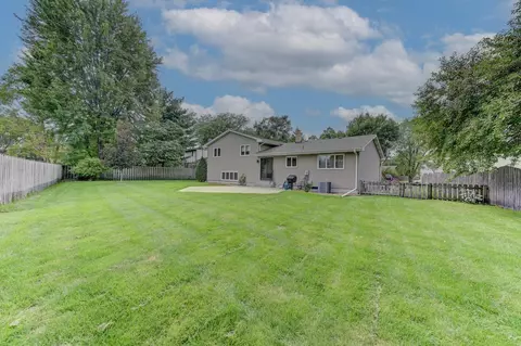 9515 Walnut Dr, Munster, IN 46321 photo 24