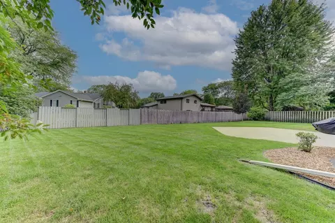 9515 Walnut Dr, Munster, IN 46321 photo 27