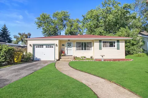 214 N Wright St, Griffith, IN 46319 photo 1