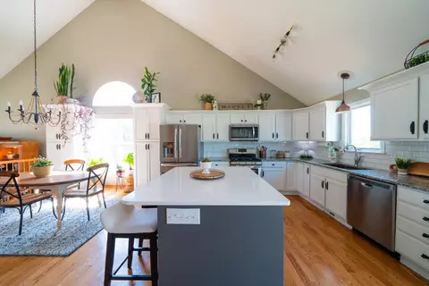11430 Jay St, Winfield, IN 46307 photo 2