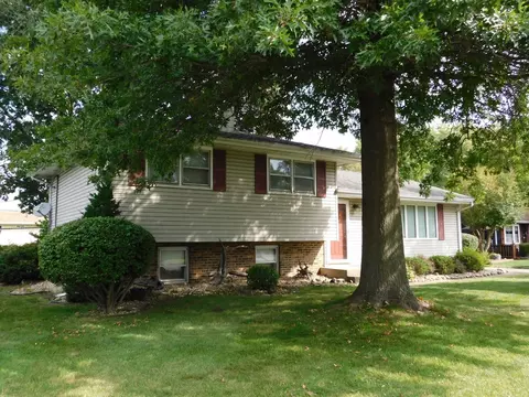 410 E 35th Ave, Griffith, IN 46319 photo 3