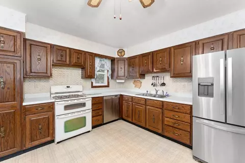 715 E 39th Ln, Griffith, IN 46319 photo 10