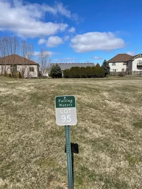 101 Bergamo Ln, Crown Point, IN 46307 photo 2