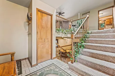 424 S Park Dr, Griffith, IN 46319 photo 4