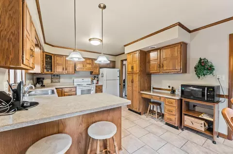 424 S Park Dr, Griffith, IN 46319 photo 11