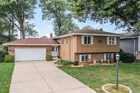 424 S Park Dr, Griffith, IN 46319 photo 2