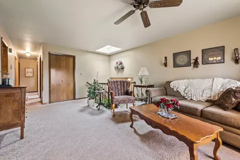 424 S Park Dr, Griffith, IN 46319 photo 6