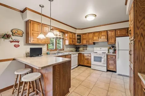 424 S Park Dr, Griffith, IN 46319 photo 13