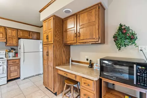 424 S Park Dr, Griffith, IN 46319 photo 12