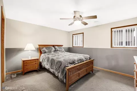 565 Pinecrest Dr, Porter, IN 46304 photo 10