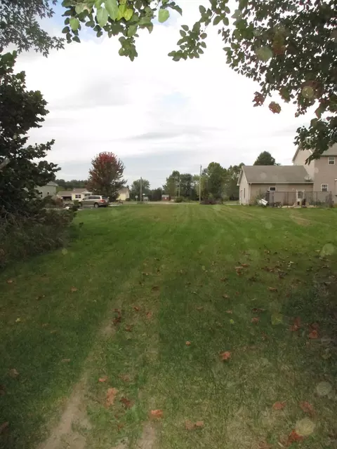 250 N 200th, Winamac, IN 46996 photo 12