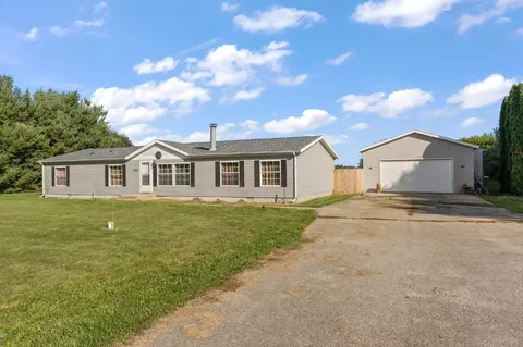 2133 E 500, La Porte, IN 46350 photo 2
