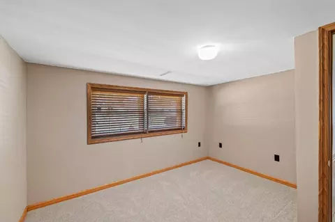253 Walnut Ln, Crown Point, IN 46307 photo 12