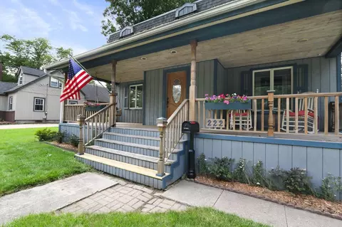 222 N Colfax St, Griffith, IN 46319 photo 2