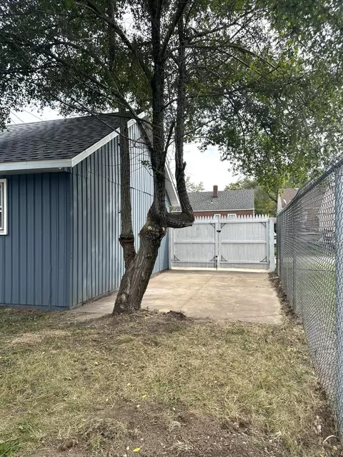 4627 Buchanan St, Gary, IN 46408 photo 38