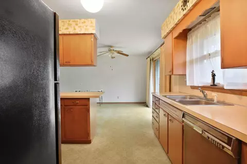 8445 Forest Ave, Munster, IN 46321 photo 6