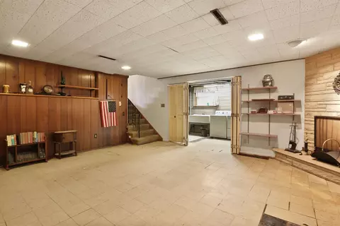 8445 Forest Ave, Munster, IN 46321 photo 15