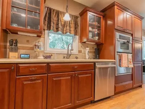 749 N 200, Valparaiso, IN 46383 photo 5