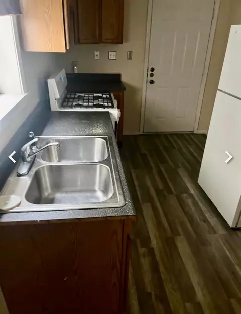 438 Tyler St, Gary, IN 46402 photo 5