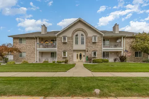 2329 Hart Rd #1C, Highland, IN 46322